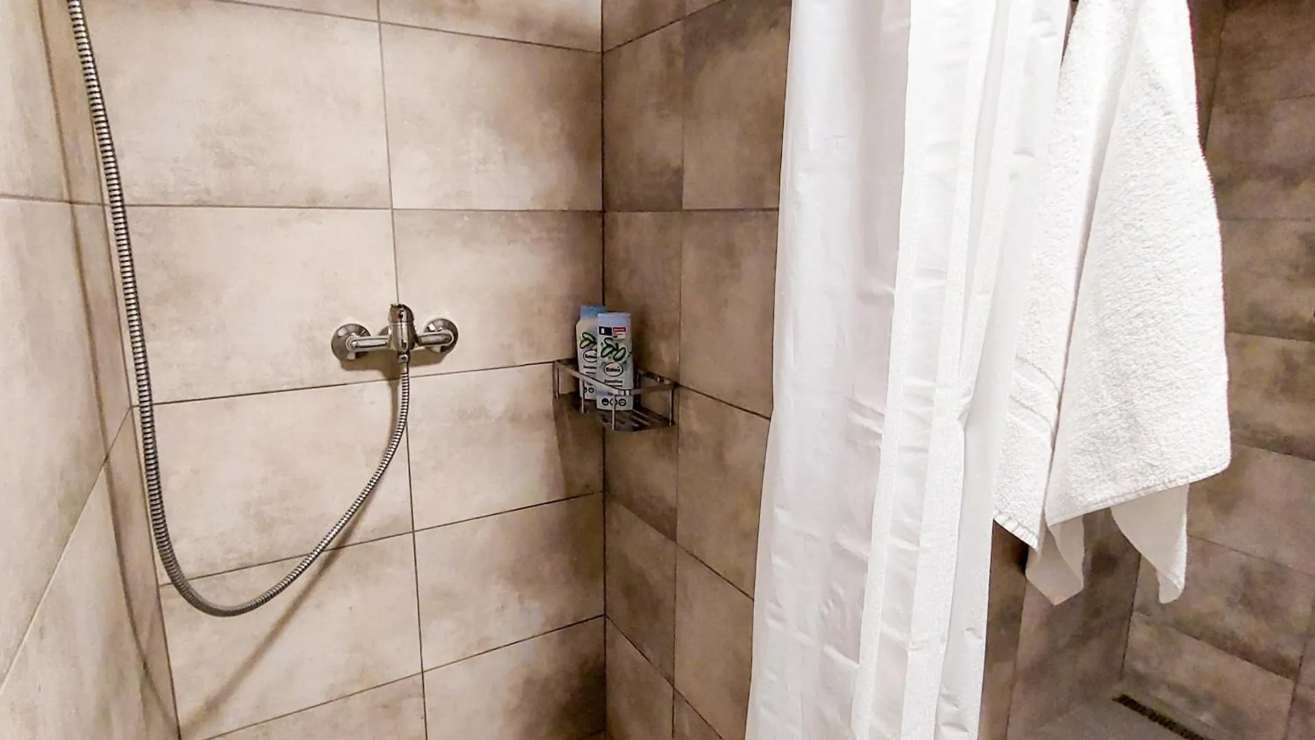 Traveller'S Room F1 布拉格 民宿